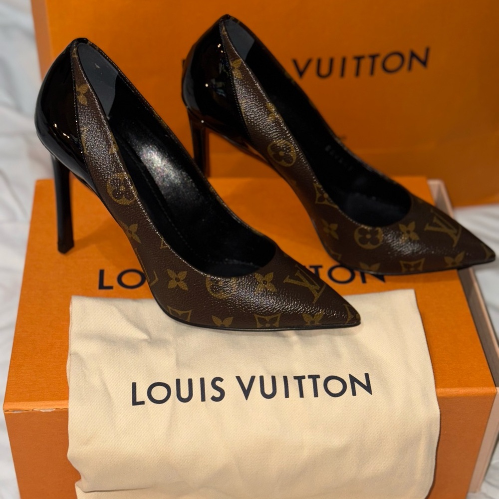 Louis Vuitton Women's Black and Brown Heels - Picture 1 of 2